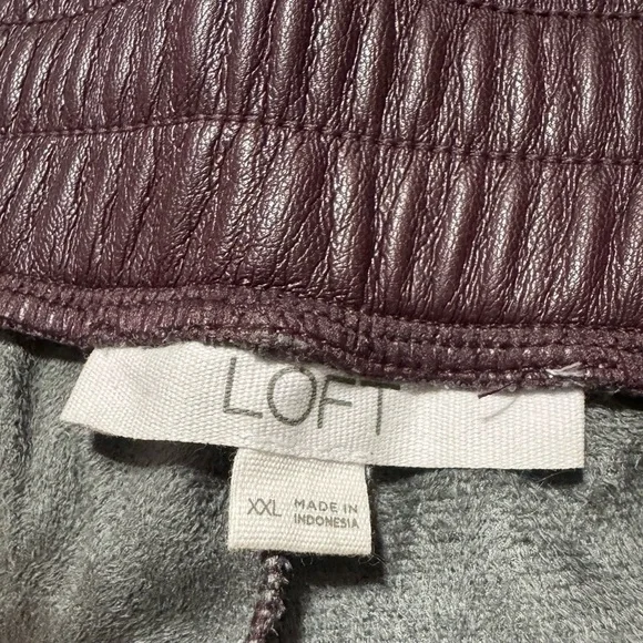 Loft Pull On Slim Pants Faux Leather Burgundy Drawstring Women’s Slacks Size XXL - Picture 4 of 13
